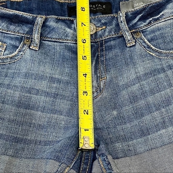 AEROPOSTALE - STYLE 19 B177 6K - THE MIDI - SIZE 4 - MEDIUM WASH - MIDRISE - B2 - Picture 3 of 9